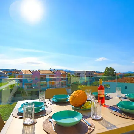 Lavinia Apartment *